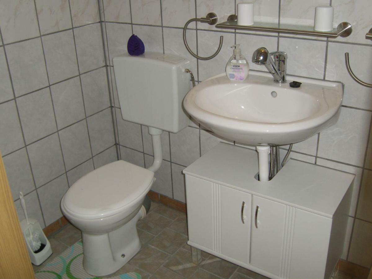 B & B Gross Methling Dargun Exterior foto